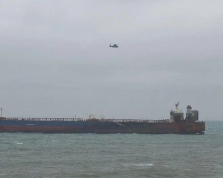 Изтеглянето на танкера Kairos край Ахтопол ще струва 1,2 млн. лв.