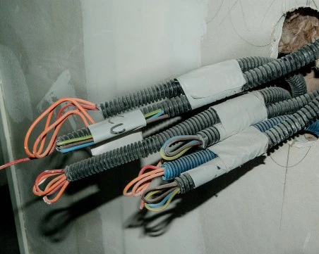 Мъж открадна материали и проводници от строеж в Асеновград