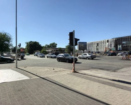 Най-накрая: Община Пловдив успя да оправи един светофар след 6 дни