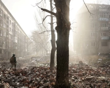 Украйна обмисля изтегляне на войските от Донбас