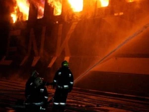 Русия удари с дрон край Одеса - гори кораб с цивилни