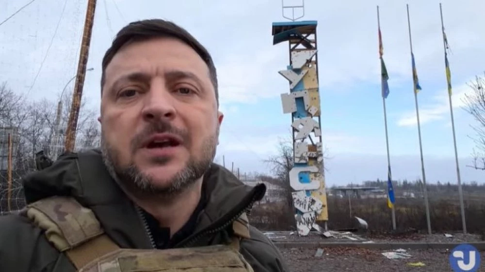 Зеленски посети фронтовия град Купянск