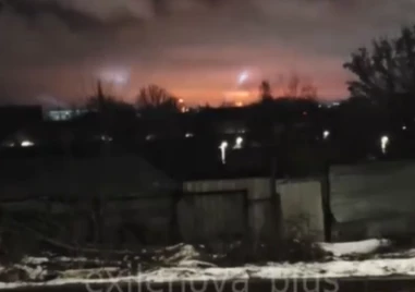 Двама души бяха убити през нощта при украински удар с