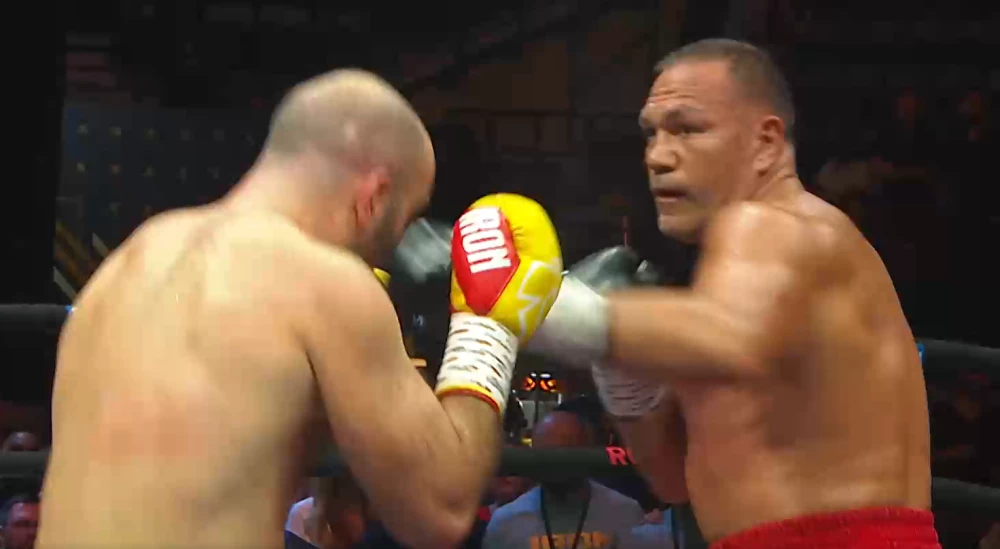 Руският боксьор Мурат Гасиев разкри че лявото кроше с което