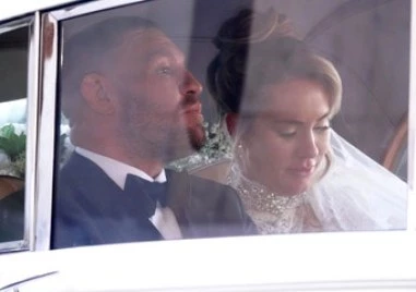 Легендарният Конър Макгрегър и дългогодишната му приятелка Дий Девлин официално вдигнаха сватба