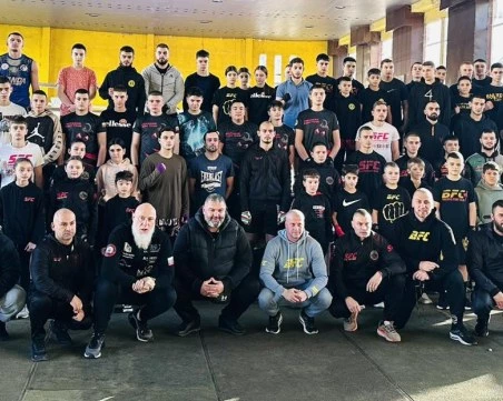 Пловдивските кикбокс клубове проведоха благотворителна открита тренировка