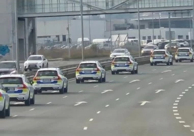 Снимки на нови полицейски автомобили Volvo XC60 с отличителни знаци