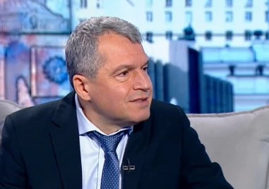 Абсурдно е да сме сърдити на мемета защото това е