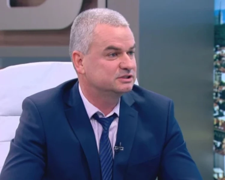 Мъж с прякор Стъкларя е ръководил мрежата за наркотрафик, при която е задържан и Пламен Максимов