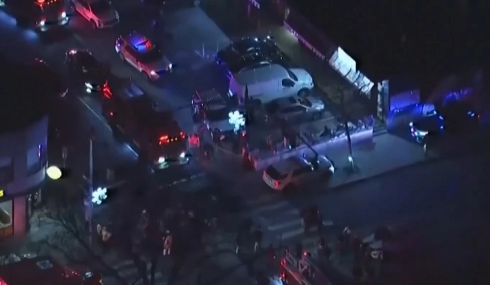 Двама са убити, а други девет са в критично състояние след стрелба в американския университет 