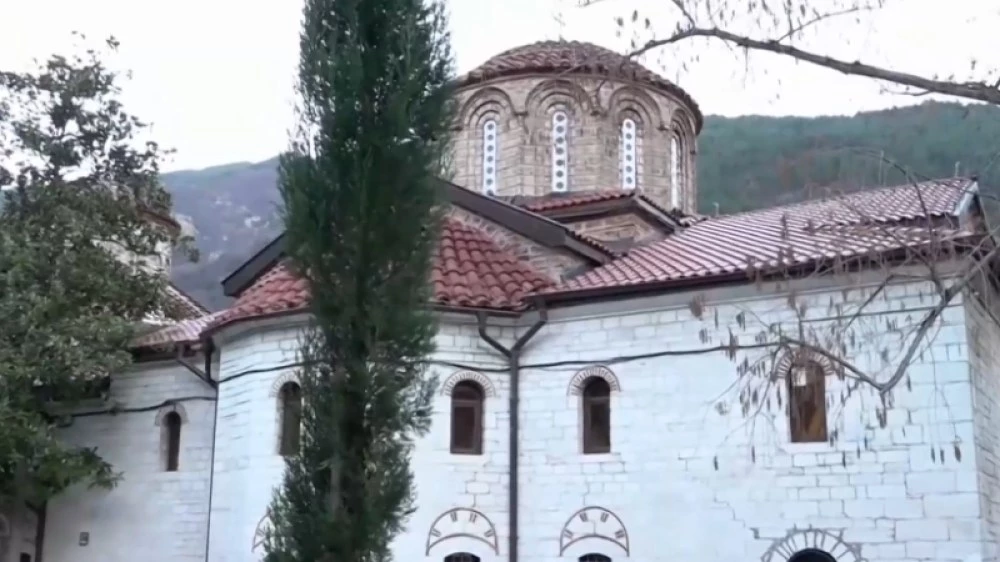 Измамници обещават изцеление от диабет в Бачковския манастир, 30 души са подмамени