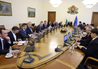 Правителството в оставка се събира днес, ето какво решава