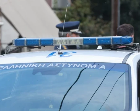 16-годишна намушка с нож своя съученичка в гимназия в Атина