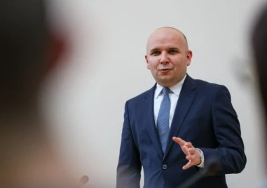 Алианс за права и свободи представи своята позиция за искането