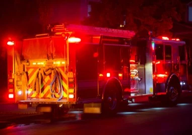 Две деца загинаха при експлозия в жилищен блок във Франция, други четирима са ранени