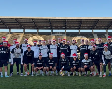 Играчите на Локо записаха коледно послание за феновете