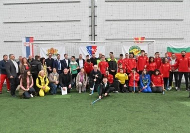Турнир по хокей на трева за младежи с интелектуални увреждания в Пловдив