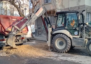 Авария блокира движението по ул Цанко Дюстабанов в центъра на