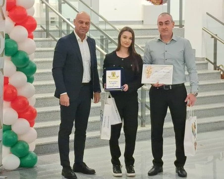 Най-добрият спортен талант на Пловдив Бояна Костадинова: Радостна съм от това признание, мечтата ми е да участвам на Олимпиада