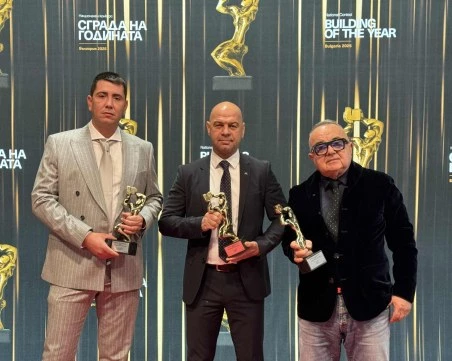 Новият басейн „Младост