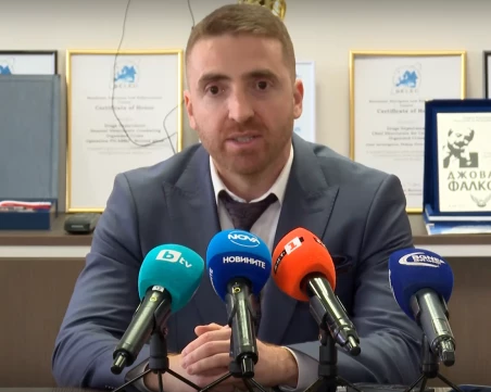 Разкриха международна схема за онлайн търговия с коли