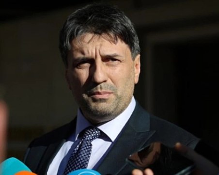 Записите от камерите в тоалетните на столичното училище са отивали директно в телефона на директора