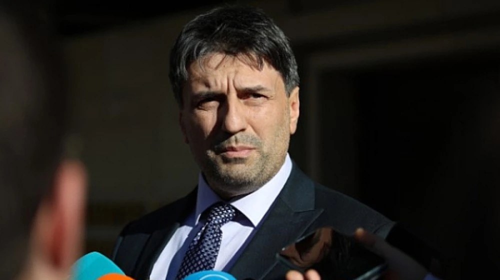 Записите от камерите в тоалетните на столичното училище са отивали директно в телефона на директора