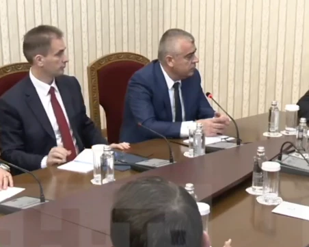 АПС при Радев: Практически е невъзможно съставянето на кабинет в този парламент