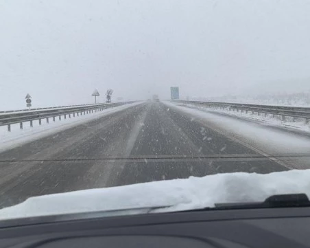 Без камиони над 12 тона по магистралите на празниците - вижте кога и къде