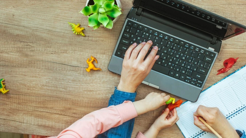 НС реши: Родителите на деца до 12 години - на гъвкаво работно време целогодишно