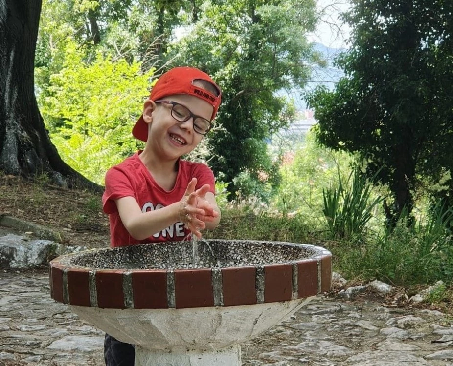 От доброволци за деца: Благотворителен календар обединява хората в подкрепа на малкия Йоан