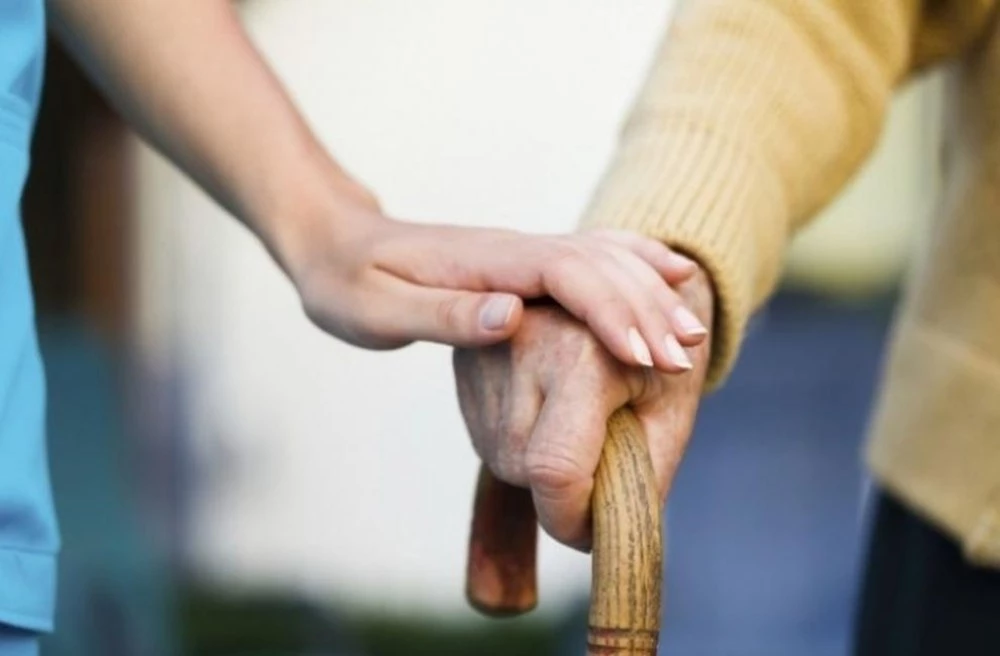 Парламентът реши: По-строги наказания за предоставяне на социални услуги без лиценз