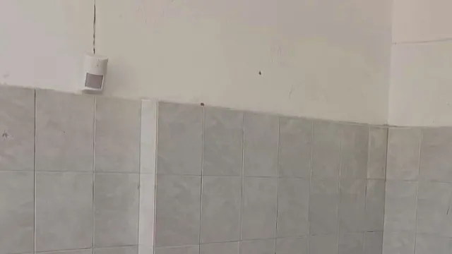 Ученици показват още снимки на скрити камери в тоалетните в 138-о училище