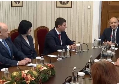 Румен Радев обяви кога връчва първия мандат