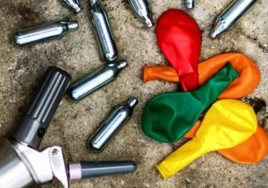 Забрана за употребата на райски газ от непълнолетни ще влезе в сила в Германия