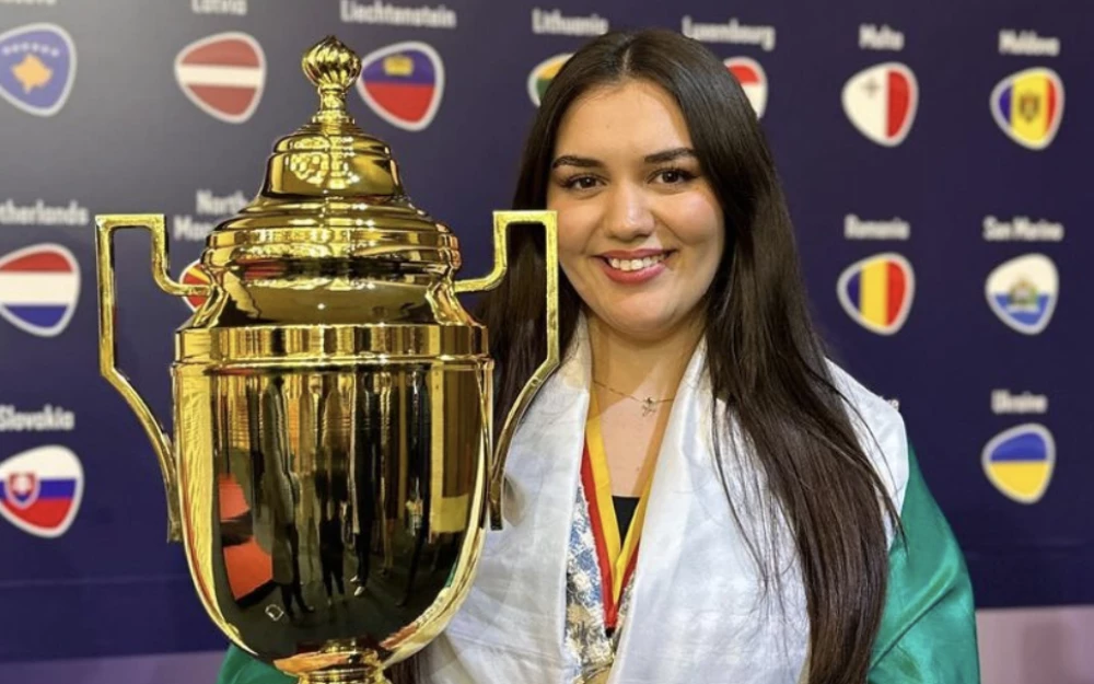 Европейската шампионка Виктория Радева ще играе шах на Колежа