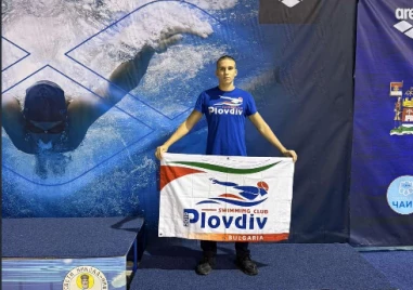 Страхотно! Пловдивчанин счупи националния рекорда на 1500 м. св. стил на състезание в Ниш