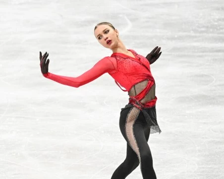 Александра Фейгин за девети път е шампионка на България по фигурно пързаляне