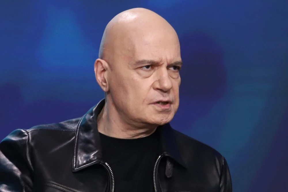 Слави Трифонов: Всичко между Цънцарова и bTV e ясно, но не разбирам защо ПП-ДБ протестират