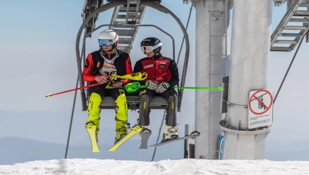 Мъж загина при падане от лифт в Черна гора