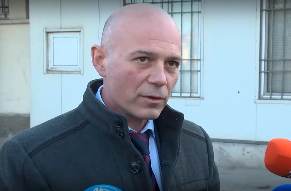 Откриха над 400 кг тютюн за наргиле без бандерол в София, трима са задържани