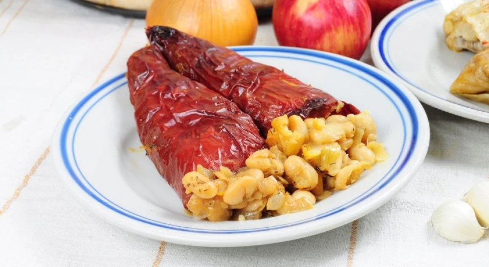 Рецепта за пълнени чушки с боб за трапезата на Бъдни вечер