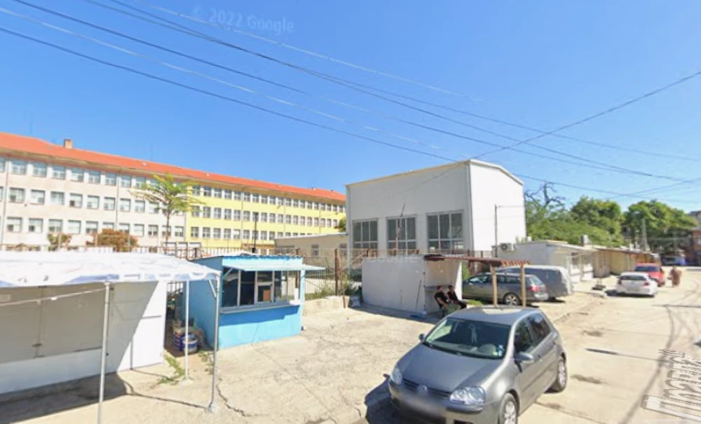 Спряха 38 павилиона „подарък