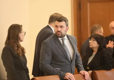 Георг Георгиев: Не можем да оставим държавата на пауза, няма как да абдикираме от функциите си