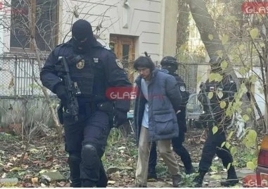 Оставиха в ареста 29-годишния, задържан за порнографски материали с деца