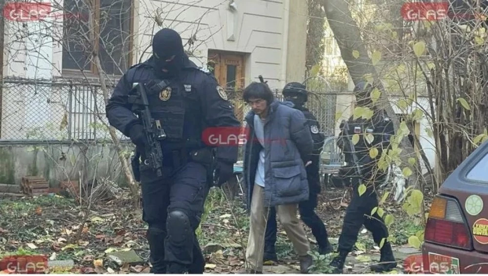 Оставиха в ареста 29-годишния, задържан за порнографски материали с деца