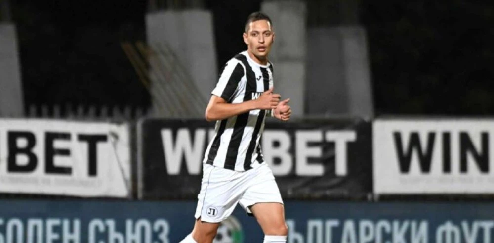 Отбори от чужбина с интерес към Петър Андреев