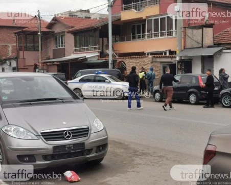 Полицаи нахлуха на три улици в Стилипиново, иззето е голямо количество дрога