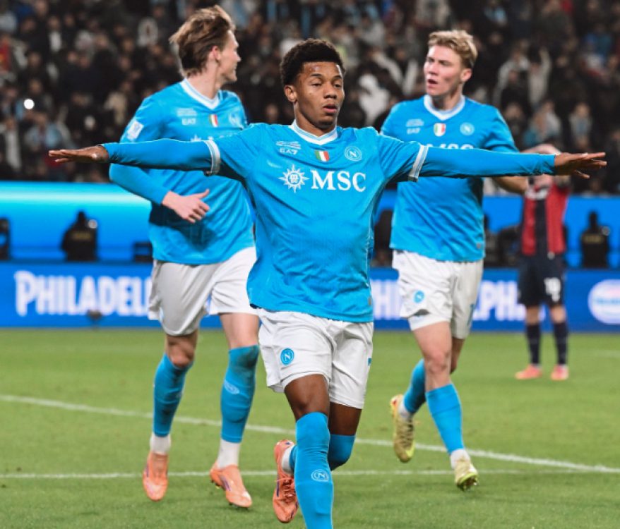 Наполи грабна Суперкупата на Италия