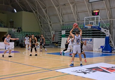 Академик загуби последното си домакинство за годината след като загуби